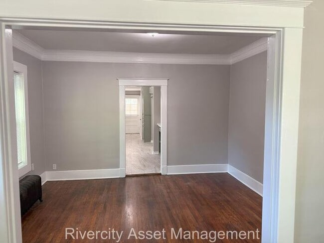 Building Photo - Midtown Masterpiece!!! Move-In Ready!!!!!