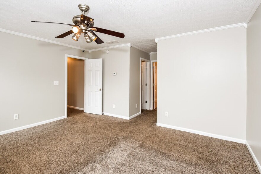 Building Photo - 3511 Hamilton Creek Trail NE