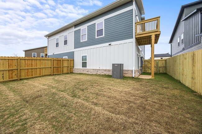 Building Photo - 2602 SW Convent St