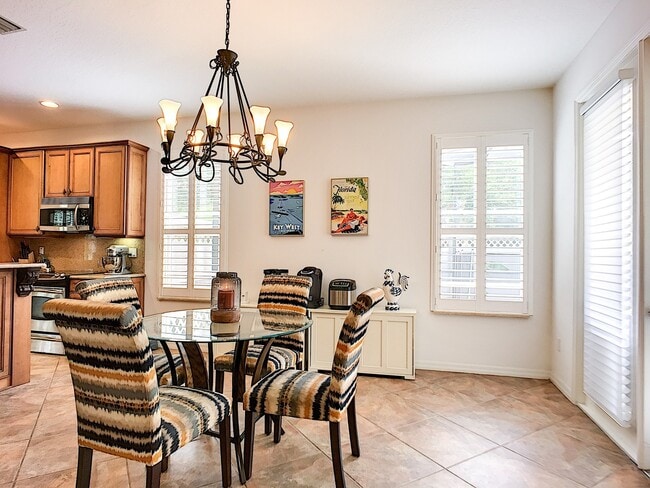 Building Photo - Gorgeous 4-Bedroom, 3-Bathroom Town Home w...