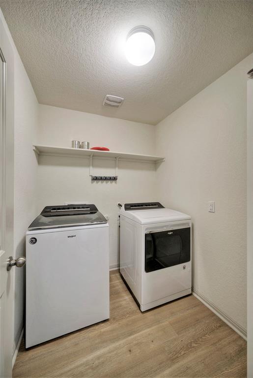 Building Photo - 1709 Fairhaven Gtwy