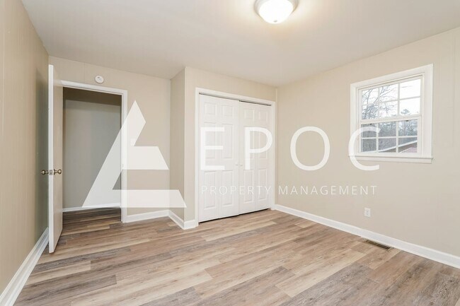 Building Photo - 2943 Broadbay Dr