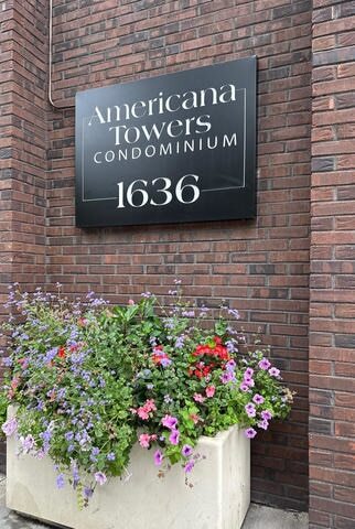 Building Photo - 1636 N Wells St