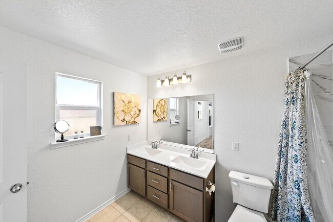 Building Photo - NEW RENTAL ALERT!!! READY NOW!!!