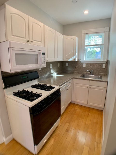 Building Photo - 30 Forbes St