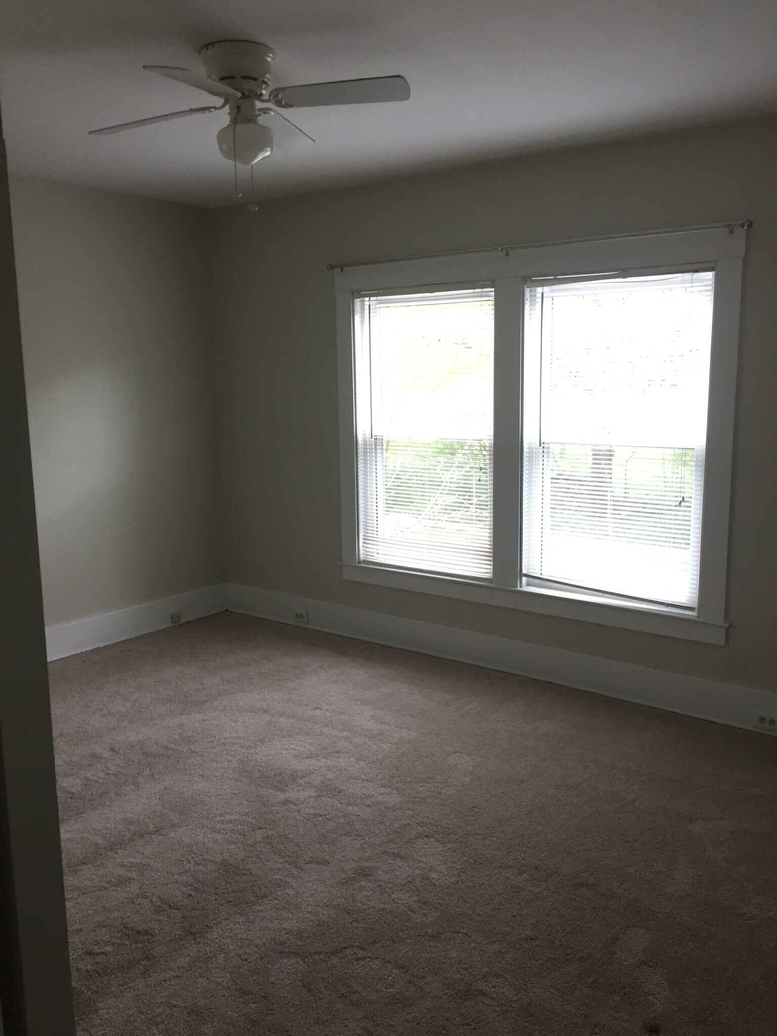 Building Photo - 1919 Plainfield Ave NE