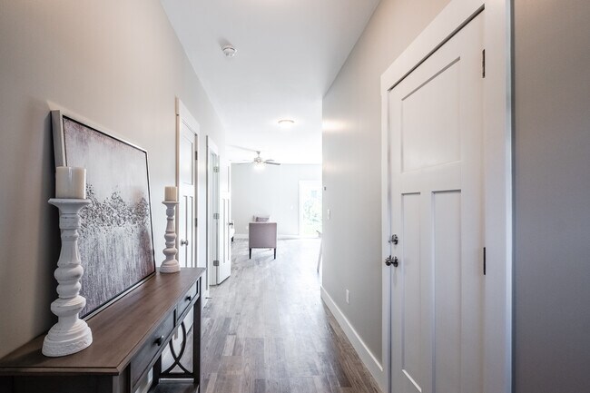 Building Photo - 171 Marbella Cir