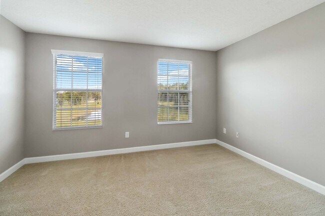 Building Photo - 3/2.5 Beautiful Energy Efficient Home in H...