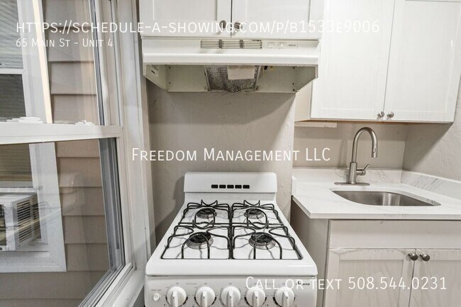 Building Photo - 65 Main St