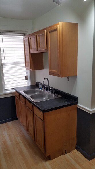 Kitchen - 1937 Meadville St