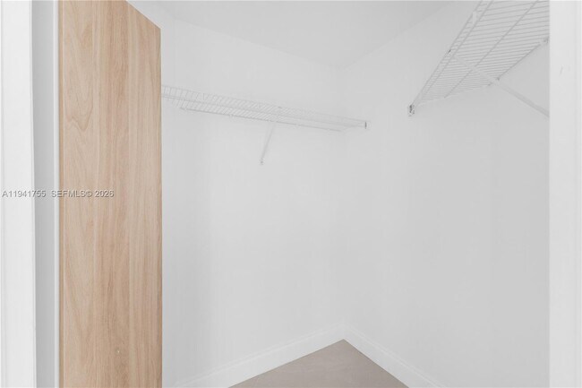 Building Photo - 55 SE 6th St