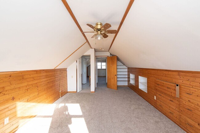 Building Photo - 3071 Neisel Ave