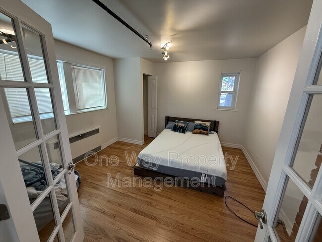 Building Photo - 1012 8th St