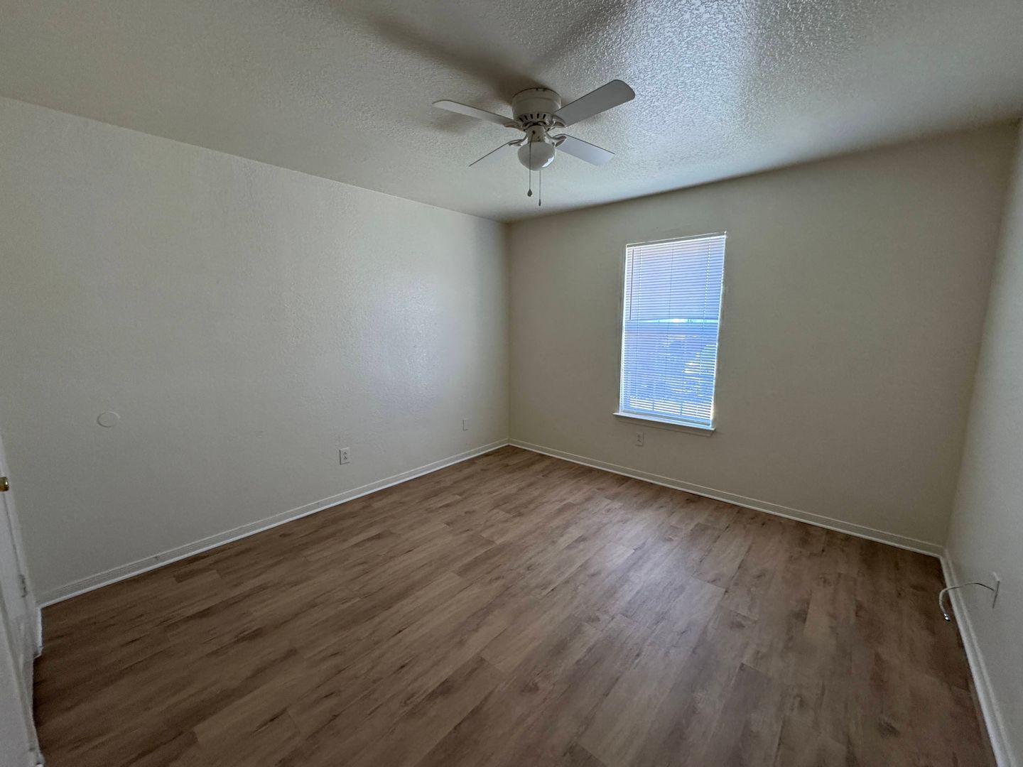 Building Photo - 3301 Barcelona Dr