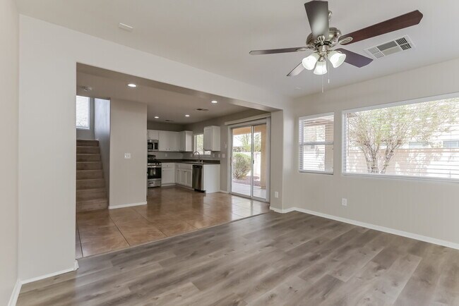 Building Photo - 828 Blue Rosalie Pl