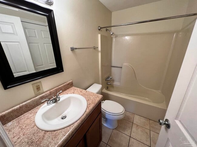 Building Photo - 9489 Sunnehanna Blvd