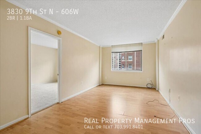 Building Photo - 3830 9th St N