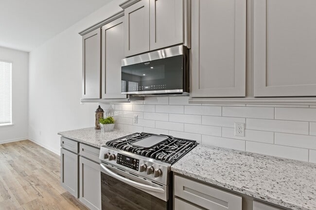 Building Photo - 4127 Balboa Dr