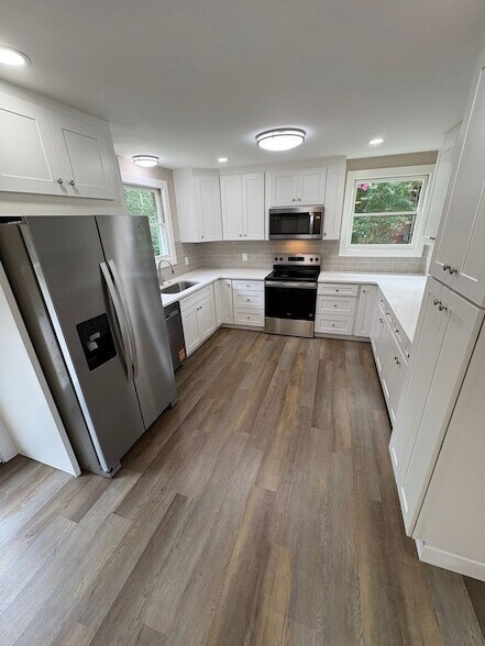 Building Photo - 1614 Shady Cir