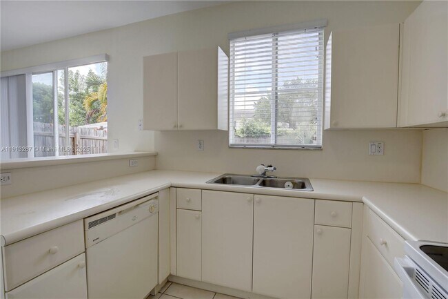 Building Photo - 7341 NW 174th Terrace