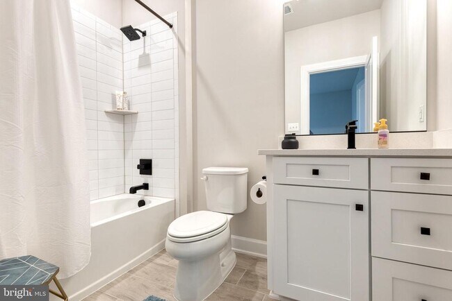 Building Photo - 7679 Cross Creek Dr