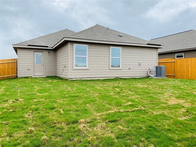 Building Photo - 18108 Speculator Ln
