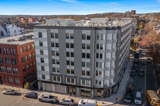 Building Photo - 585 Essex St