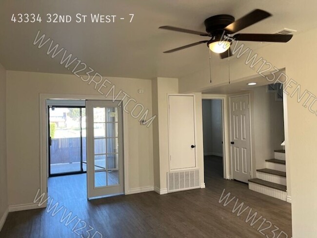 Building Photo - WEST LANCASTER 2BD/2BTH TOWNHOUSE W/ BONUS...