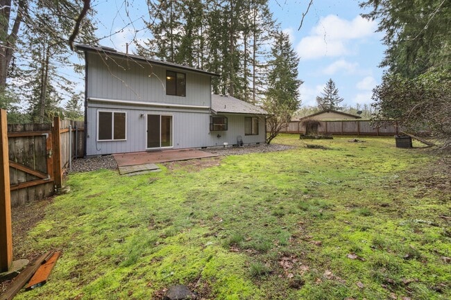 Building Photo - MOVE IN READY! Lake Forest home - 3 bedrooms - North Thurston School District