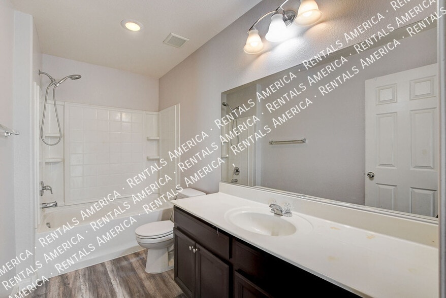 Building Photo - 8271 Southern Cross Ave