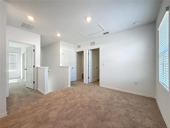 Building Photo - 35541 Kinsey Pt