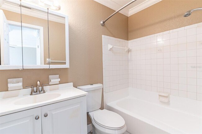 Building Photo - 118 Oak Crest Dr NW