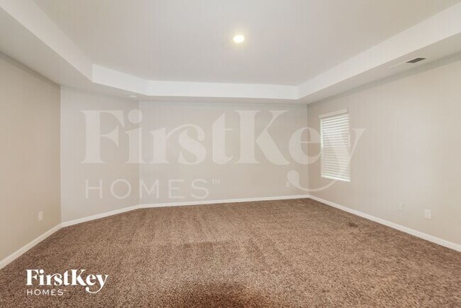 Building Photo - 2082 Massey Ln