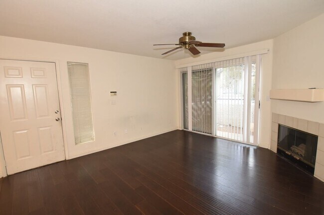 Building Photo - 3125 Casey Dr