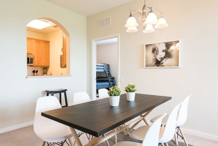 Building Photo - 4102 Breakview Dr