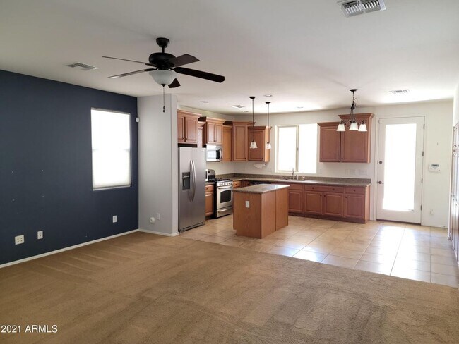 Building Photo - Gorgeous 4 Bed 3 Bath home located in Chandler