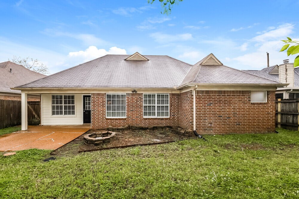 Building Photo - 2778 Fletcher View Dr