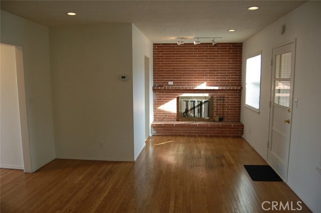 Building Photo - 655 W Grove St