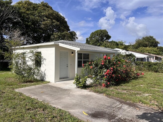 Building Photo - 2481 NW 154th St