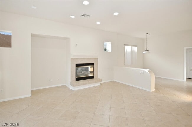 Building Photo - 5707 Golden Leaf Ave