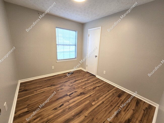 Building Photo - 5183 Suggs St