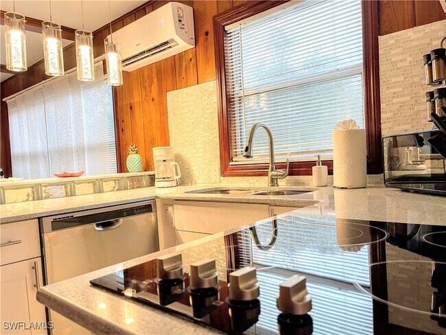 Building Photo - 317 Nature View Ct