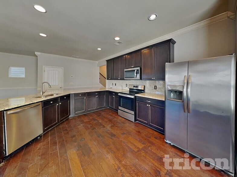 Building Photo - 21 Howard Ave