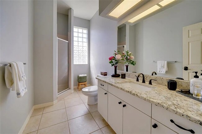 Building Photo - 802 Eagle Ln