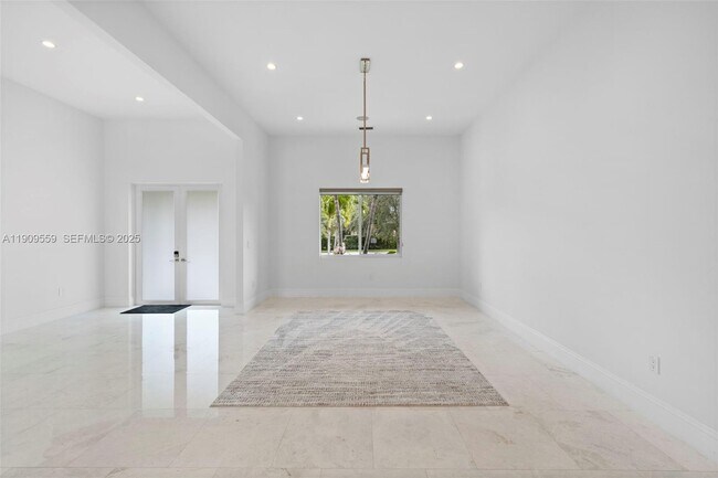 Building Photo - 9580 SW 101st Terrace