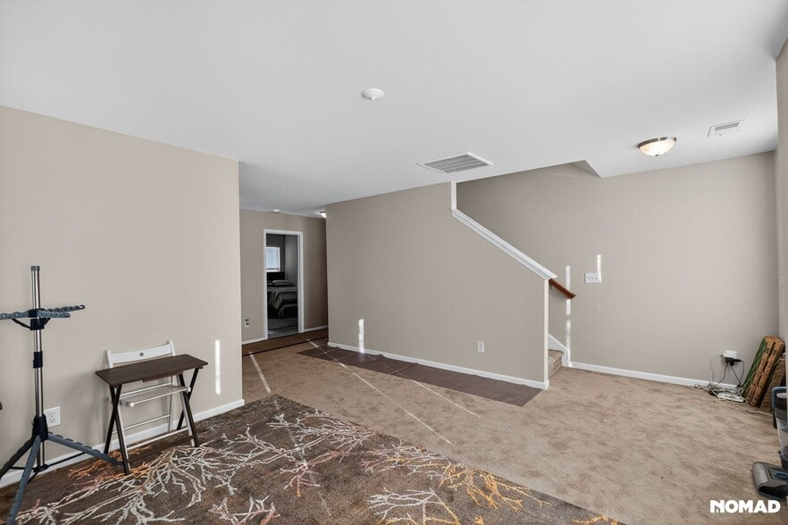 Building Photo - 10622 Elm Bend Dr