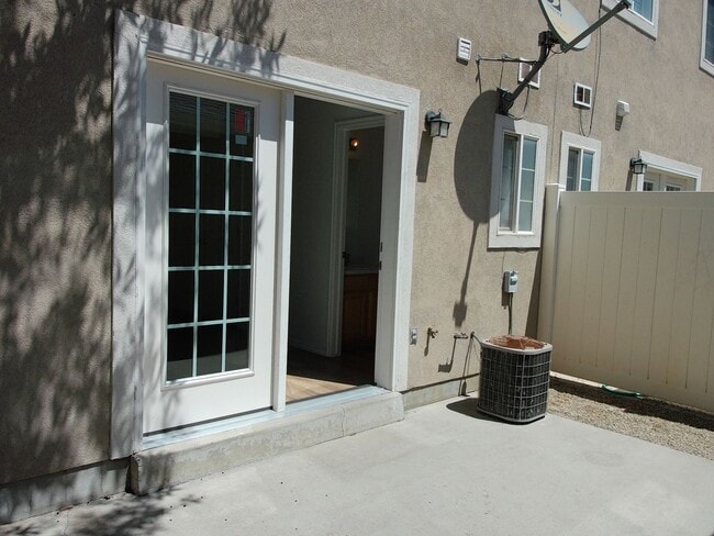 Building Photo - 119 Penhurst Pl
