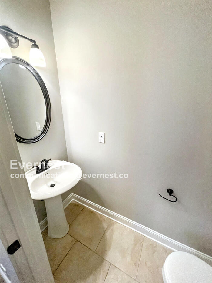 Building Photo - 1030 Garner Hills Dr