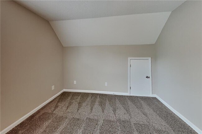 Building Photo - 1209 Lainster Dr SE