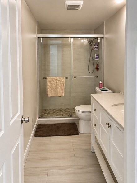 Building Photo - 4501 Fountains Dr